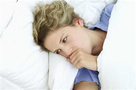 Сухой кашель по вечерам - причины и способы лечения